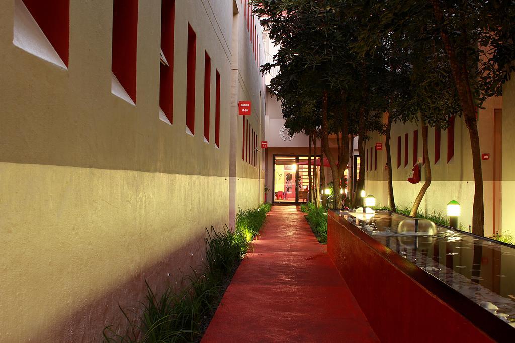 Bon Hotel 64 On Gordon Durban Extérieur photo