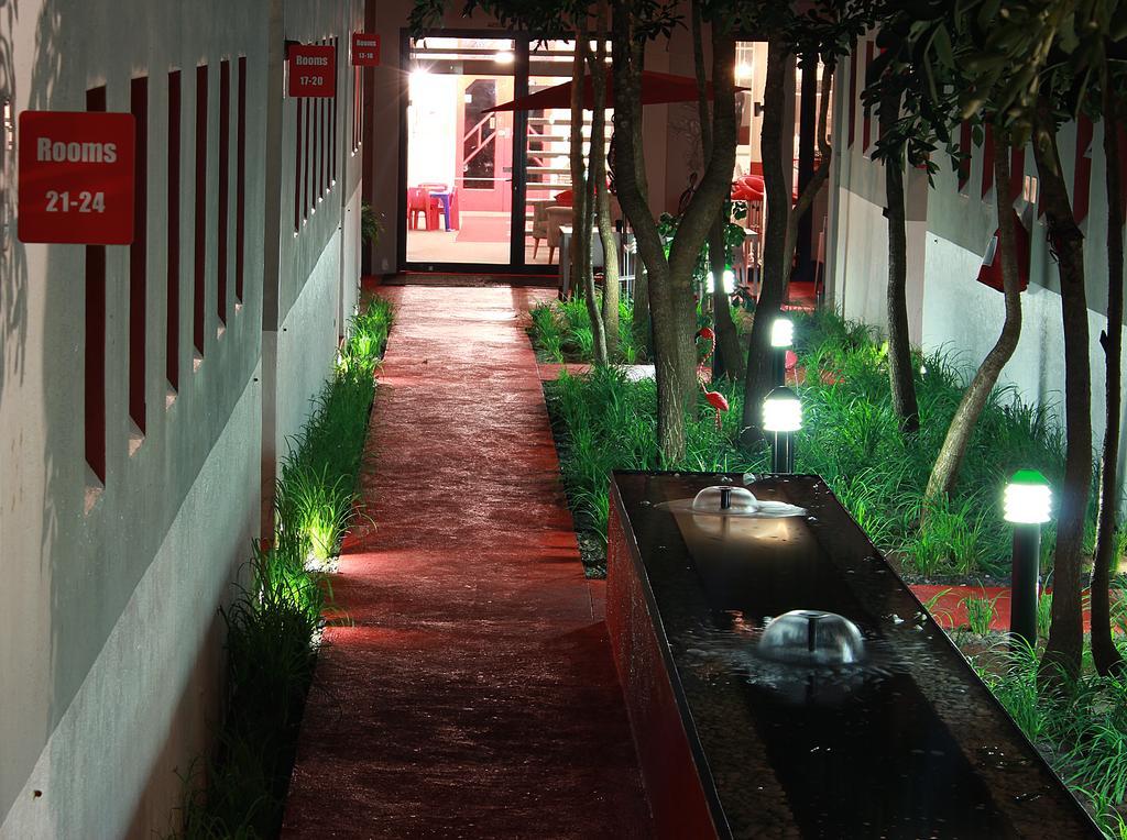 Bon Hotel 64 On Gordon Durban Extérieur photo
