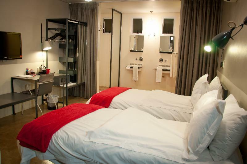 Bon Hotel 64 On Gordon Durban Extérieur photo